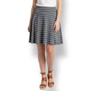 4/$20 Merona Black & White Striped Mini A-Line Skirt - XL